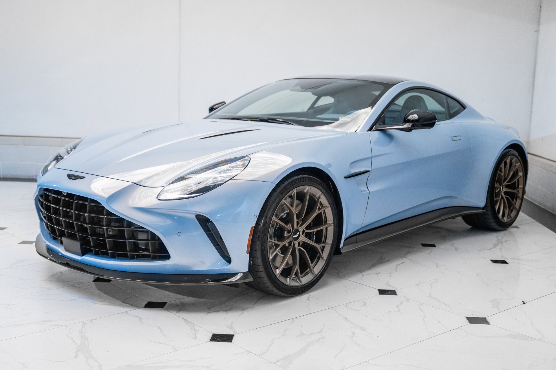 New 2026 Aston Martin V8 Vantage Coupe image 36