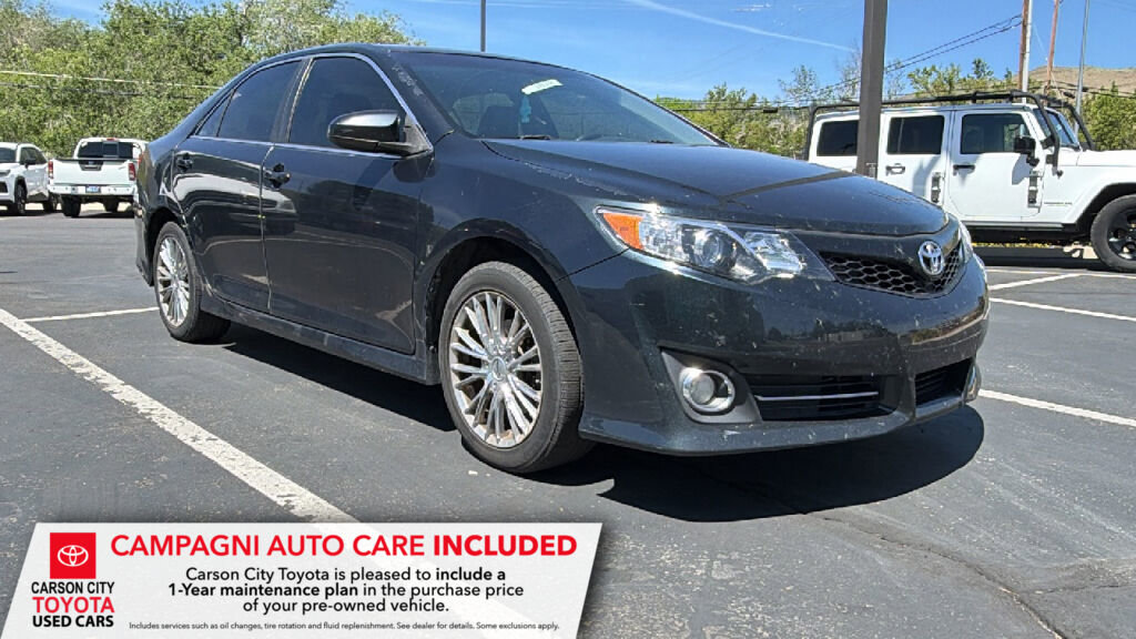 Used 2014 Toyota Camry SE FWD image 1