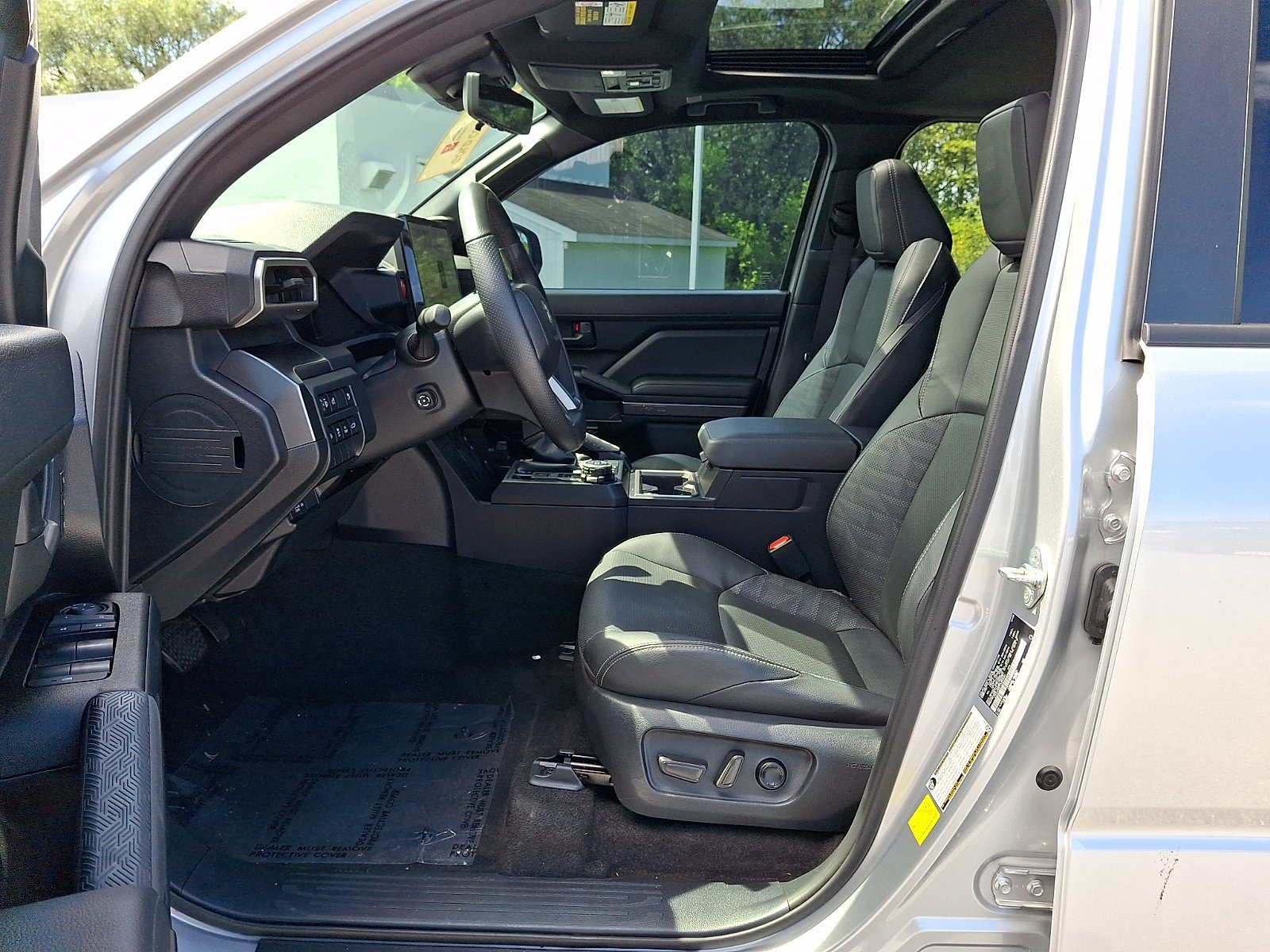 Certified 2025 Toyota 4Runner TRD Off-Road Premium w/ Tow Technology Package AWD/4WD image 15