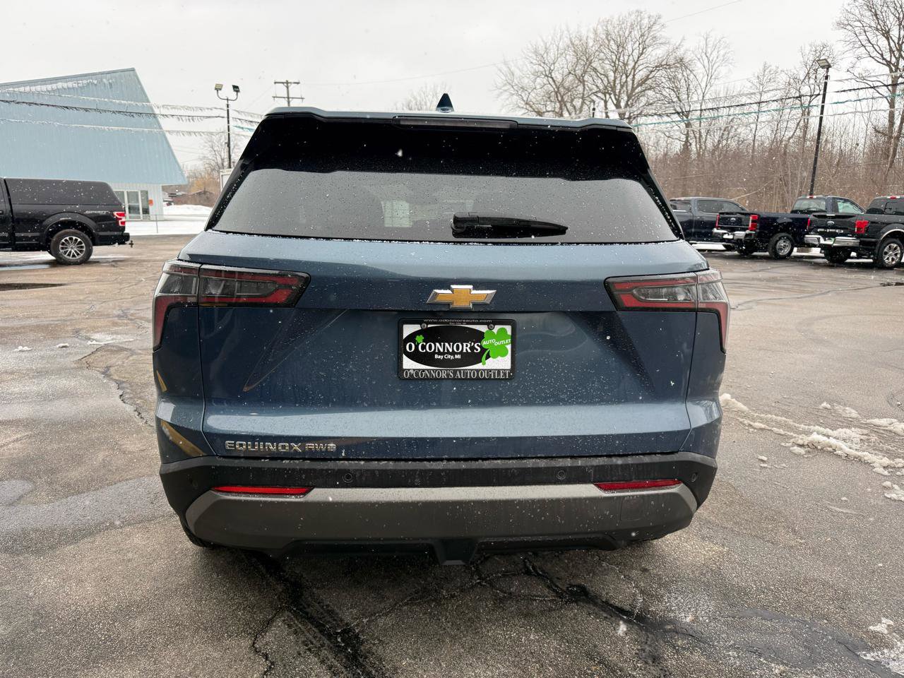 Used 2025 Chevrolet Equinox LT image 4