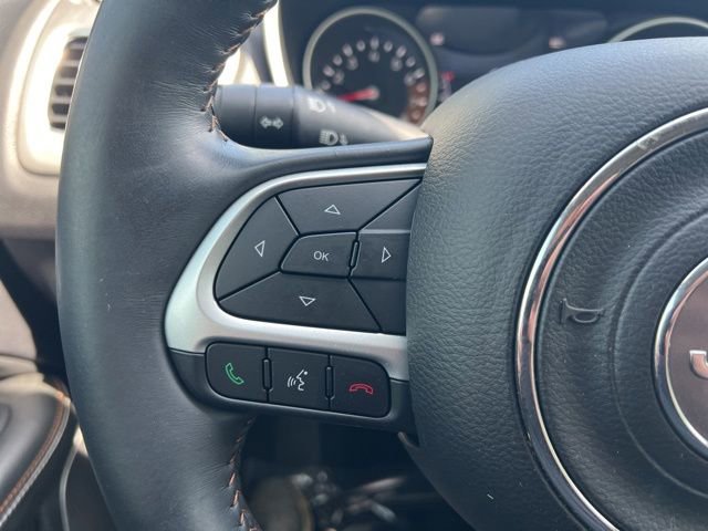 Used 2017 Jeep Compass Latitude w/ Popular Equipment Group FWD image 8