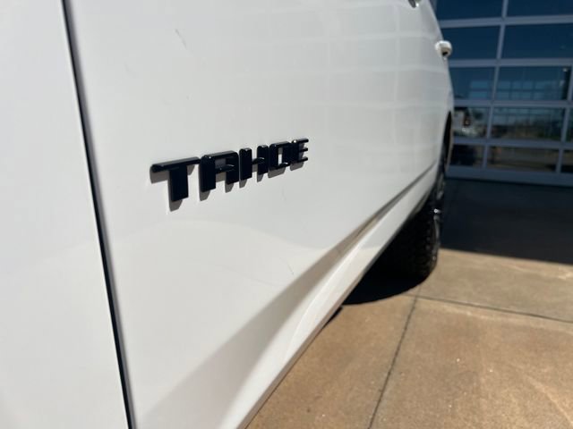 Used 2023 Chevrolet Tahoe Z71 w/ Luxury Package AWD/4WD image 28