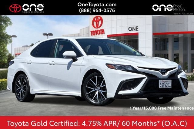 Certified 2023 Toyota Camry SE FWD image 1