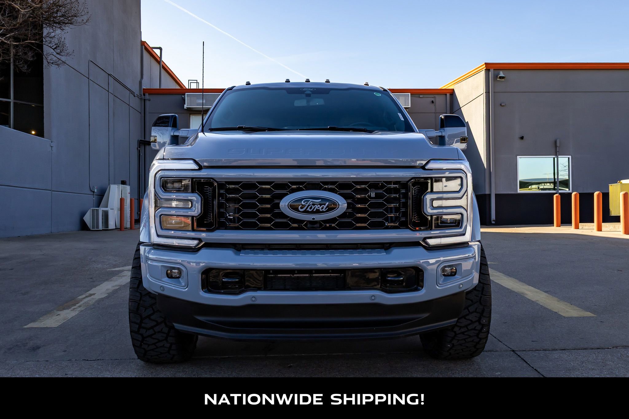 Used 2025 Ford F450 Platinum w/ FX4 Off-Road Package image 4