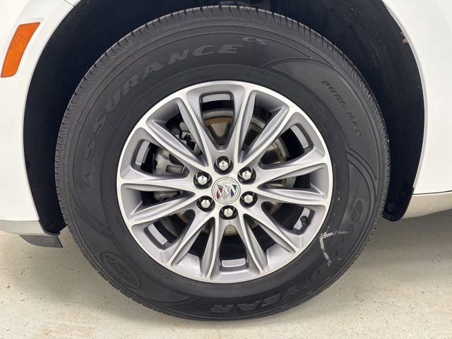 Used 2023 Buick Enclave Essence image 36