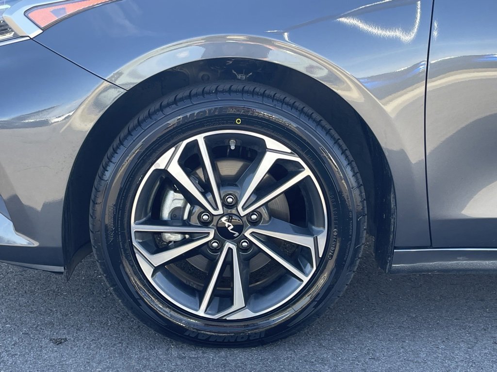 Certified 2024 Kia Forte LXS image 30