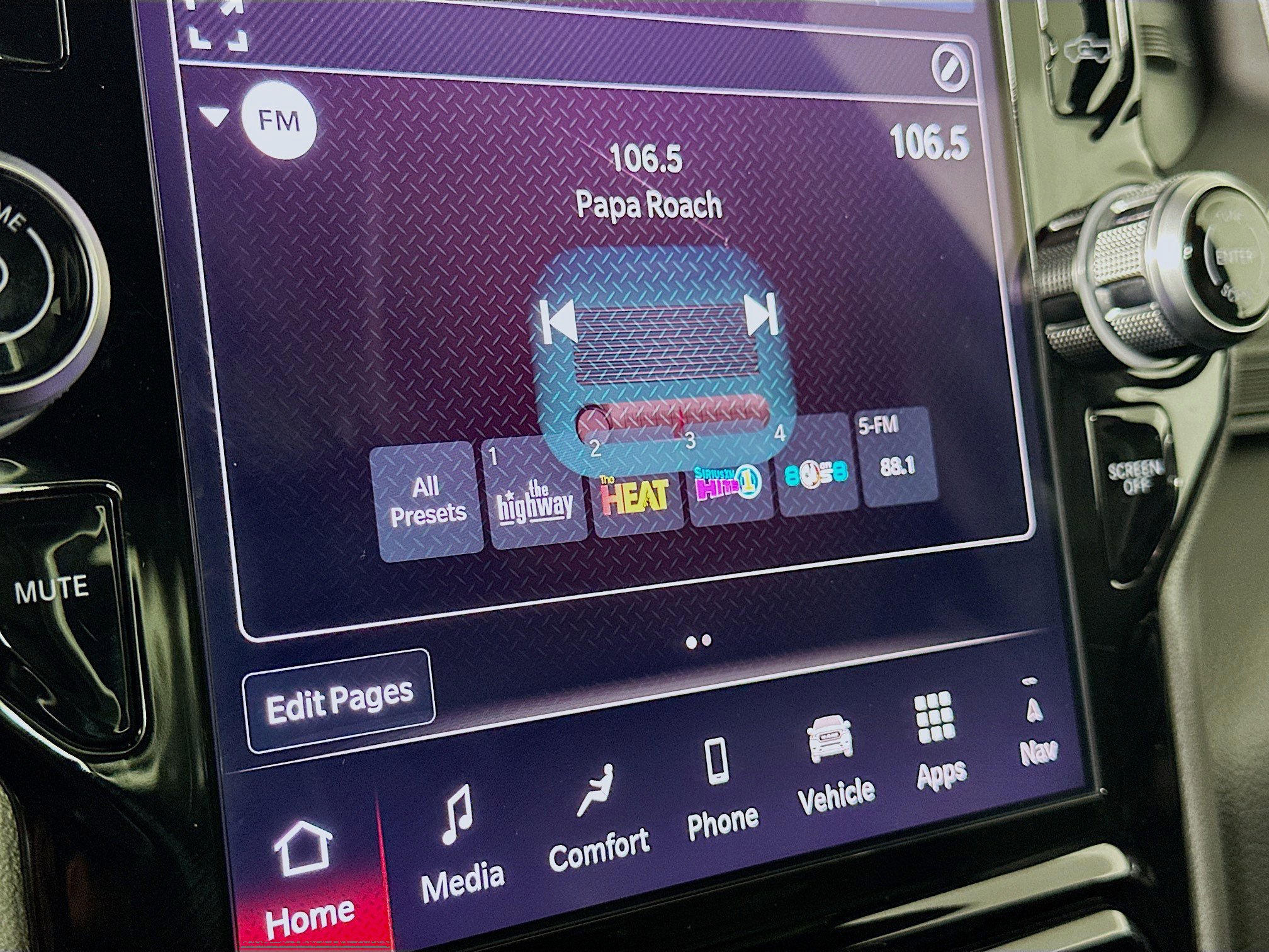 Used 2025 RAM 1500 Laramie image 21