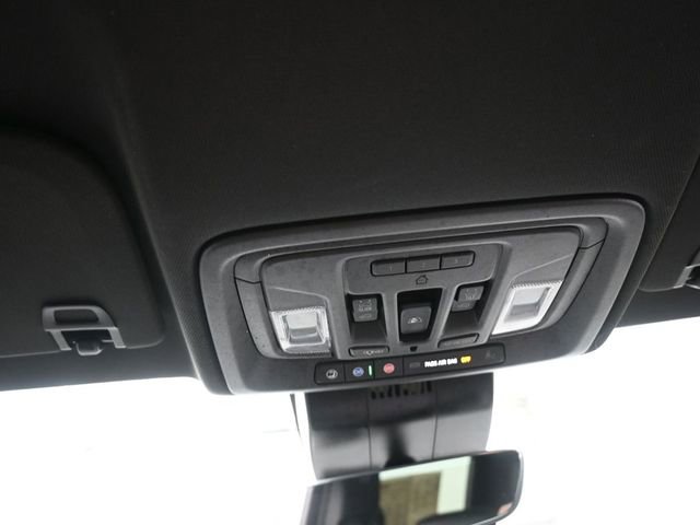 Used 2024 Chevrolet Silverado 1500 High Country w/ Midnight Edition image 12