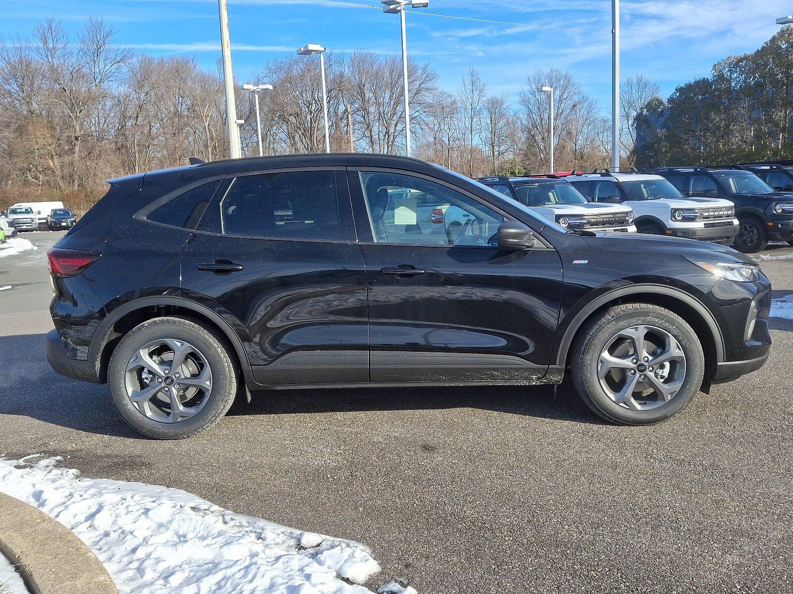 New 2025 Ford Escape ST-Line w/ Equipment Group 301A FWD image 8