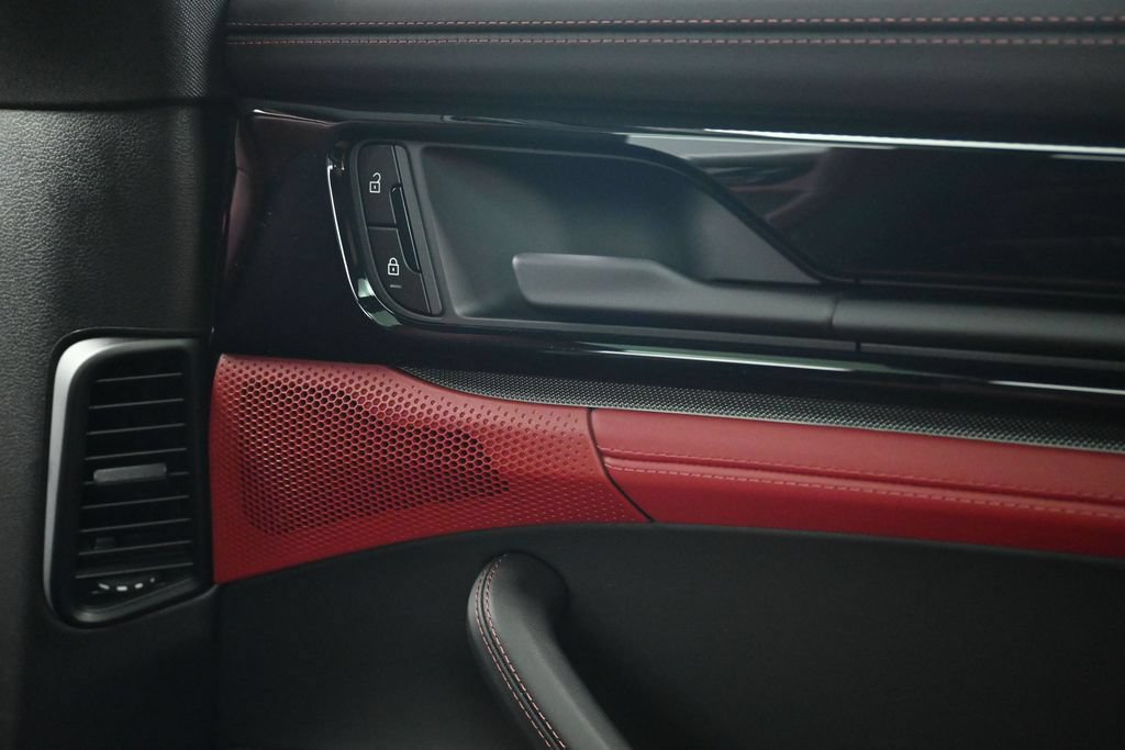 New 2026 Porsche Panamera 4 AWD/4WD image 22