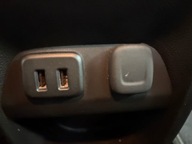 Used 2017 GMC Canyon SLE w/ SLE Convenience Package image 17