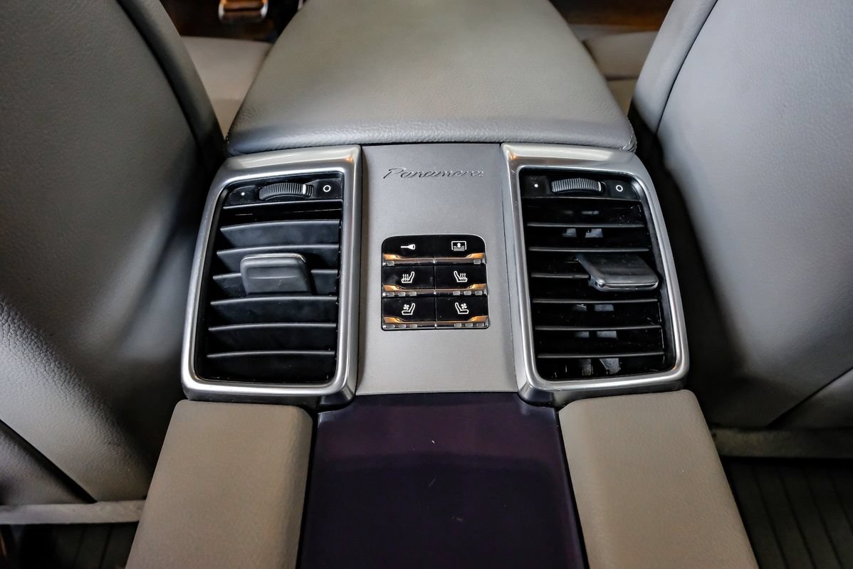 Used 2011 Porsche Panamera 4 AWD/4WD image 36