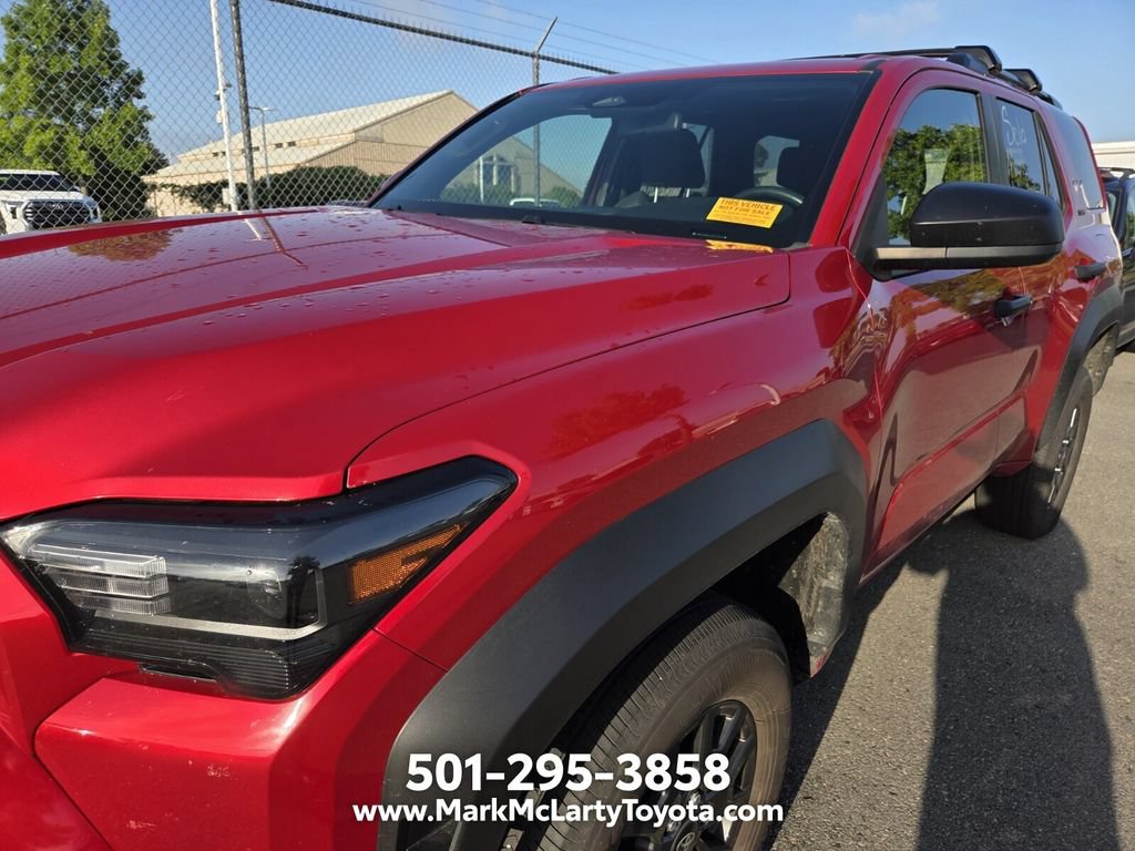 Used 2025 Toyota 4Runner SR5 AWD/4WD image 5