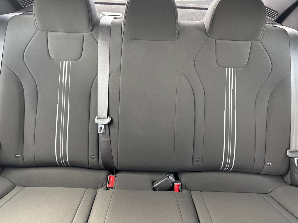 Certified 2025 Hyundai Elantra Sport image 18