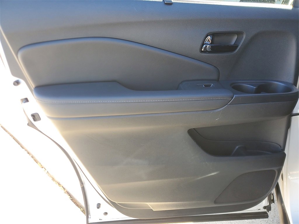 Used 2023 Honda Passport Elite image 11
