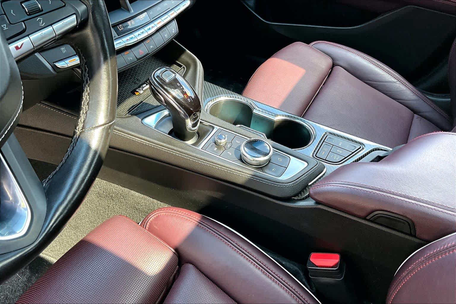 Used 2022 Cadillac CT4 V w/ Technology Package RWD image 33