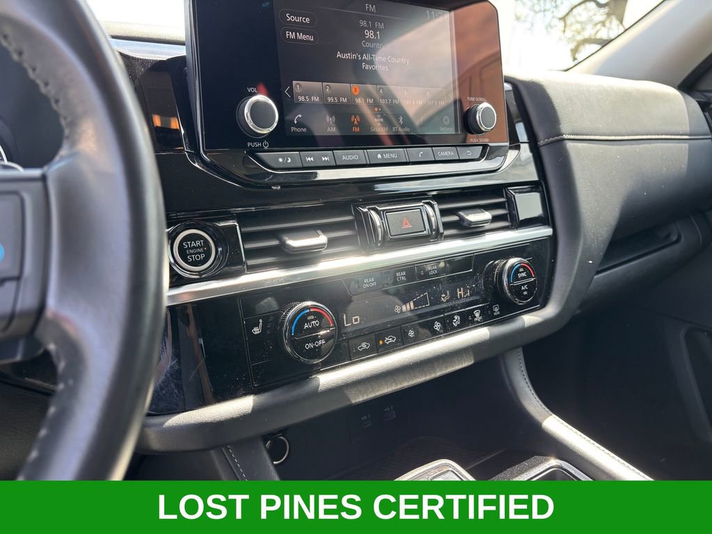 Used 2024 Nissan Pathfinder SV image 17