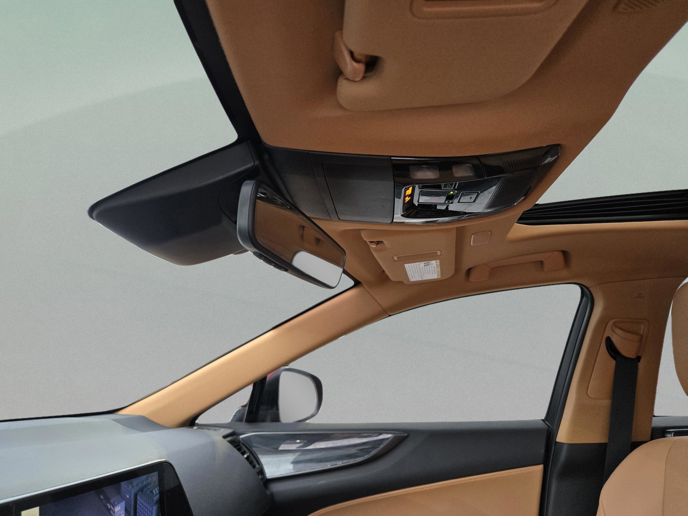 Used 2025 Lexus NX 250 FWD w/ Accessory Package (Z1) image 27