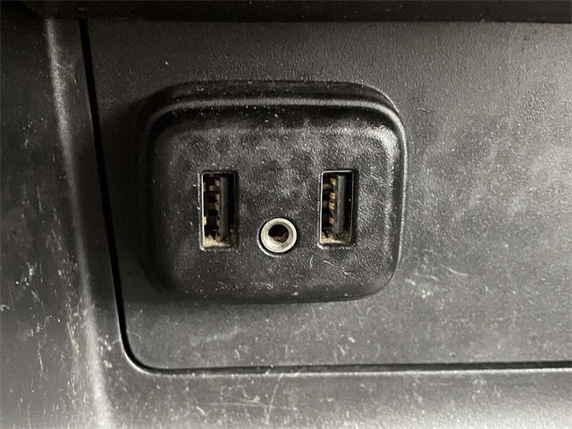 Used 2020 Chevrolet Colorado Base image 27