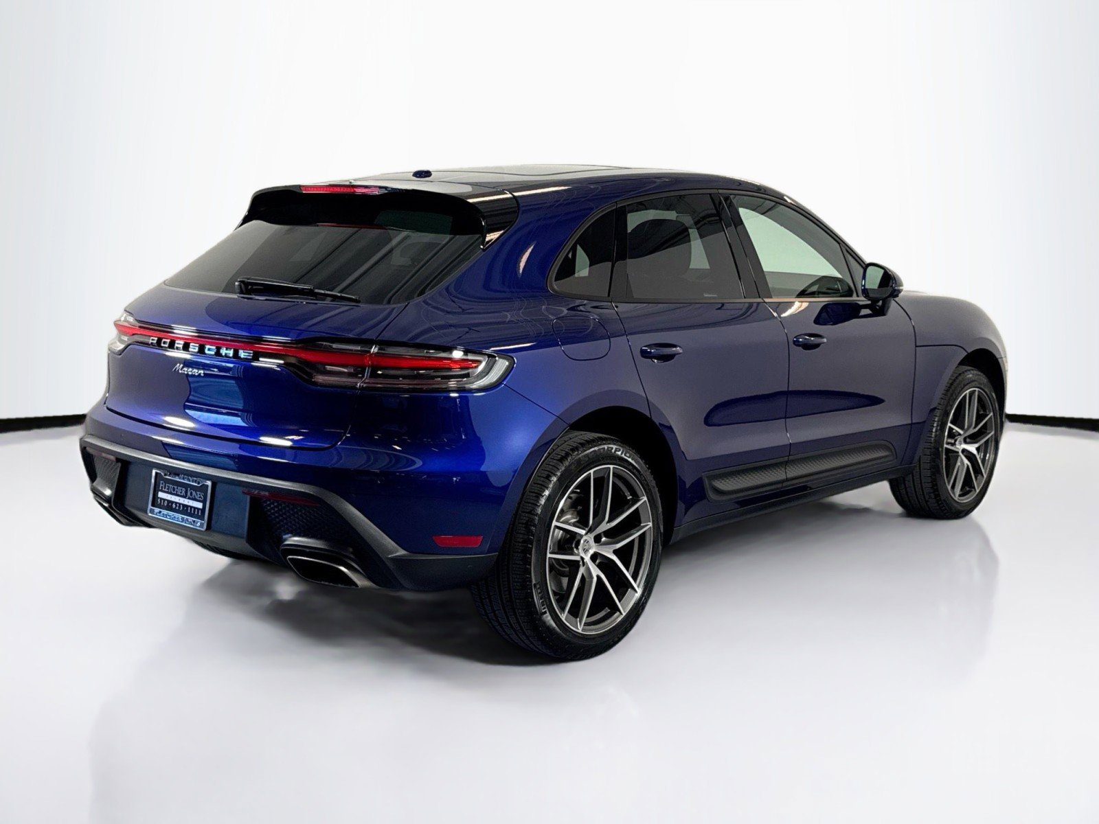 Certified 2025 Porsche Macan image 29