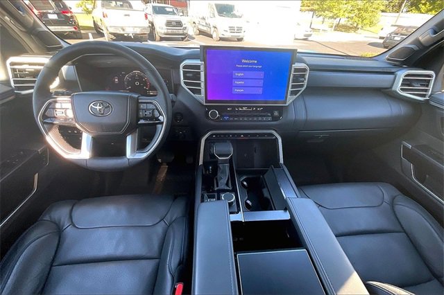 Used 2025 Toyota Sequoia Platinum image 15