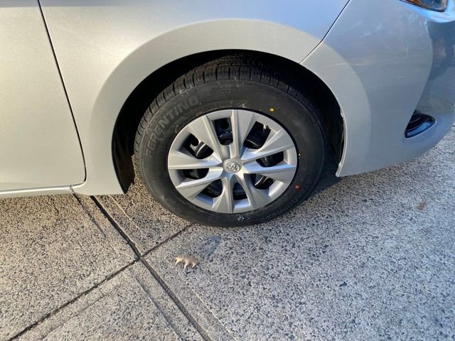 Used 2018 Toyota Corolla L image 23