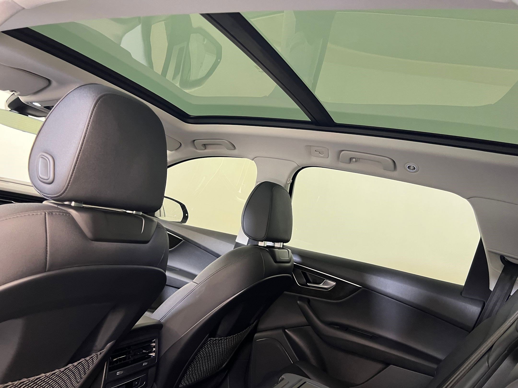 Used 2023 Audi Q7 3.0T Premium w/ Convenience Package image 32