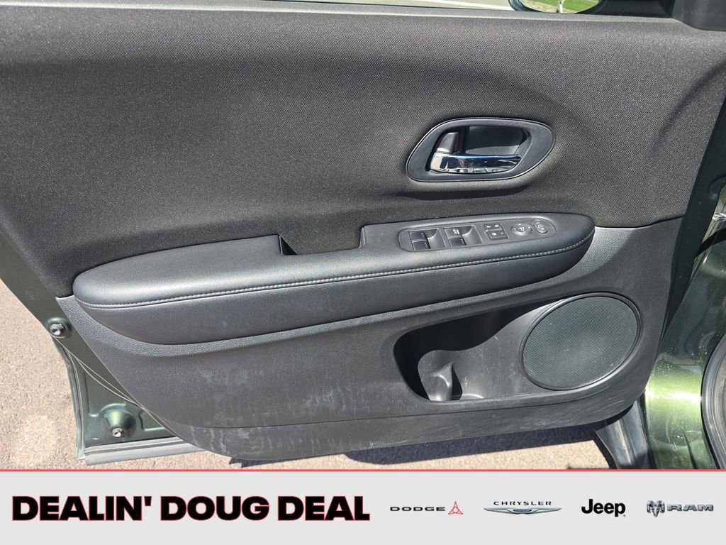 Used 2018 Honda HR-V LX image 10