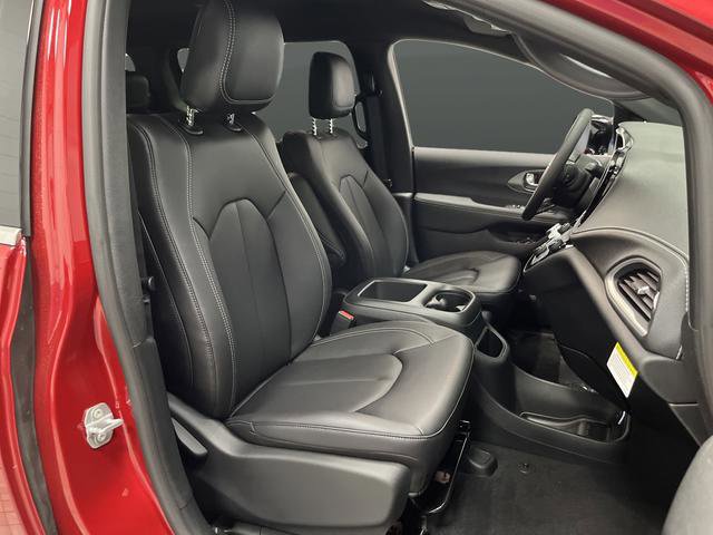 New 2026 Chrysler Pacifica Select image 29