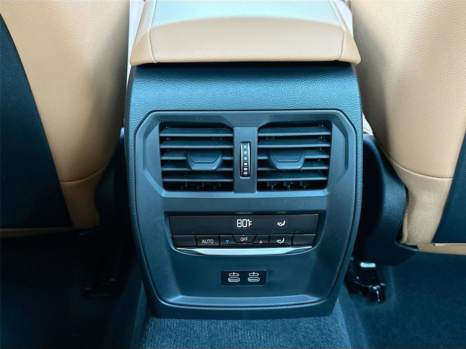 New 2026 BMW 330i xDrive Sedan w/ Convenience Package image 24