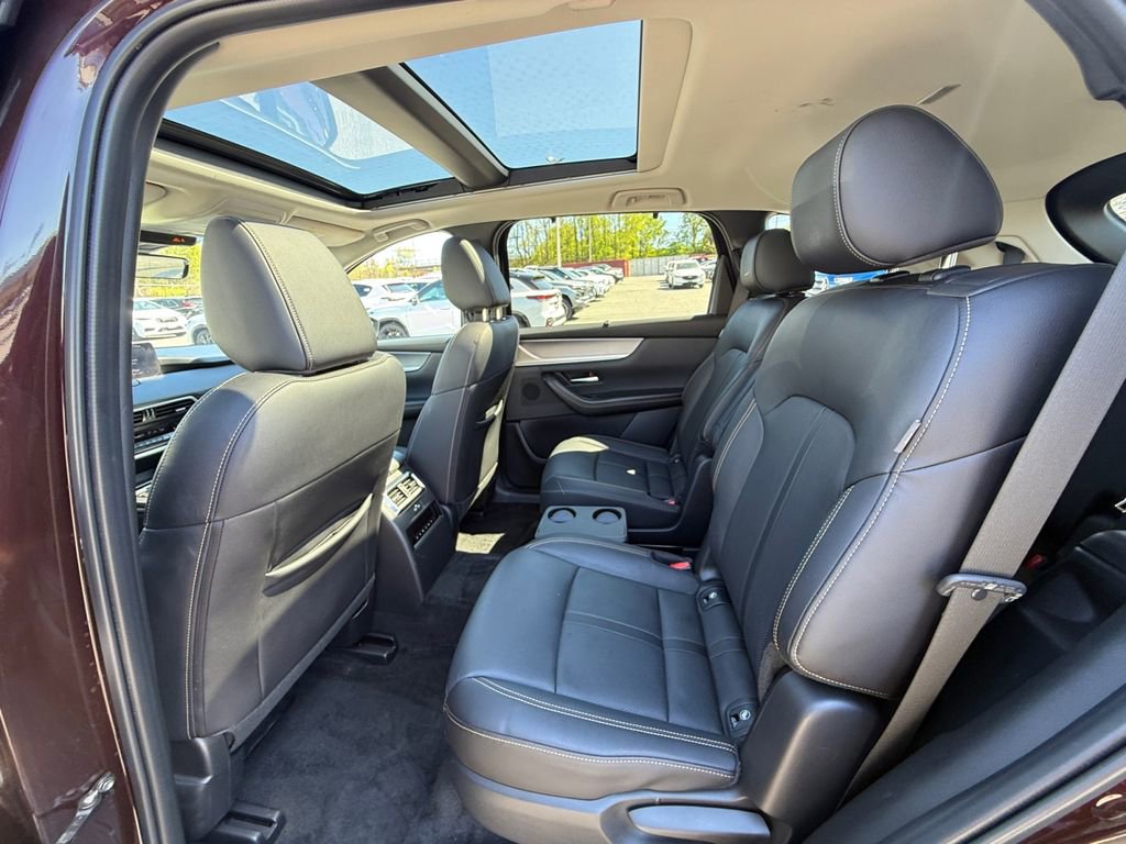 Used 2024 MAZDA CX-90 Plug-In Hybrid w/ Premium Pkg image 24