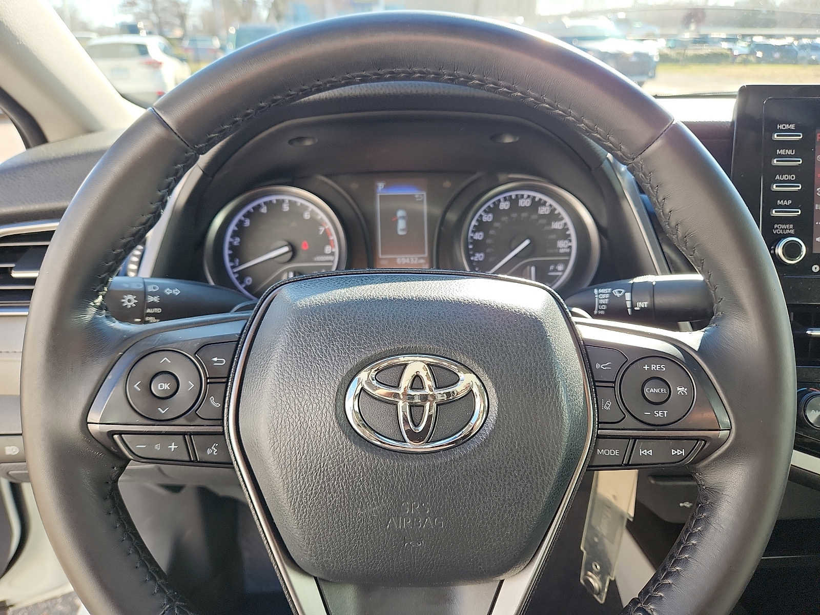 Used 2021 Toyota Camry SE image 18