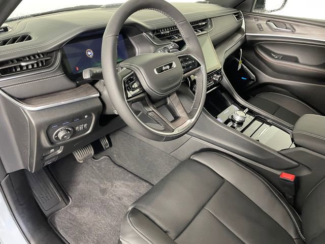 New 2025 Jeep Grand Cherokee Overland w/ Luxury Tech Group IV image 3