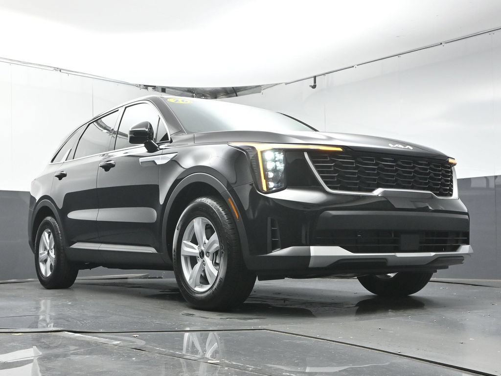 Used 2026 Kia Sorento LX FWD image 31