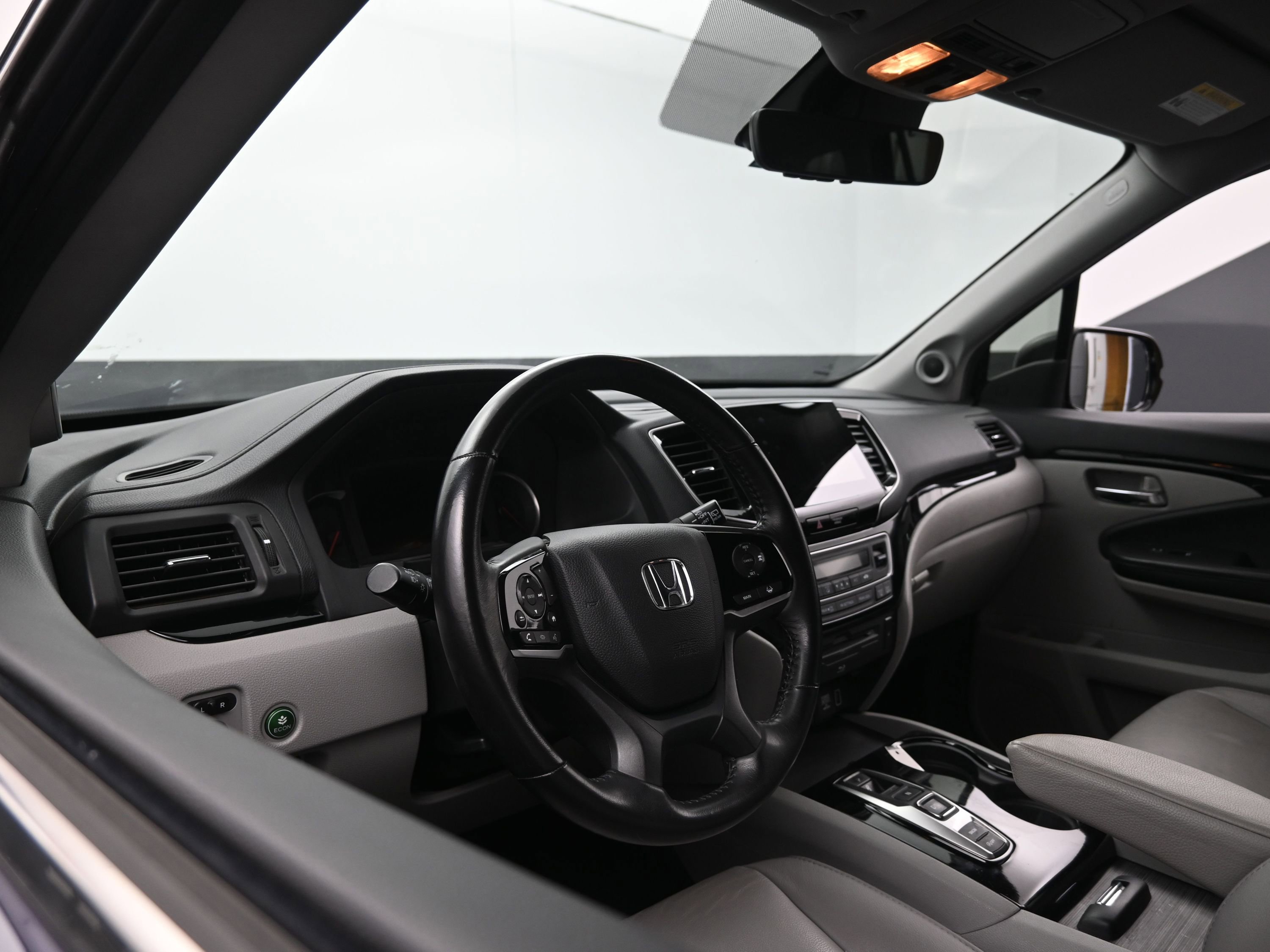 Used 2019 Honda Pilot Touring image 17