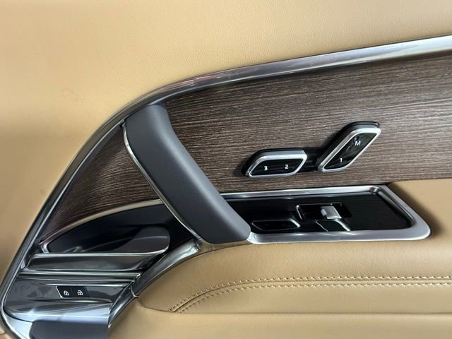 New 2025 Land Rover Range Rover SE image 35