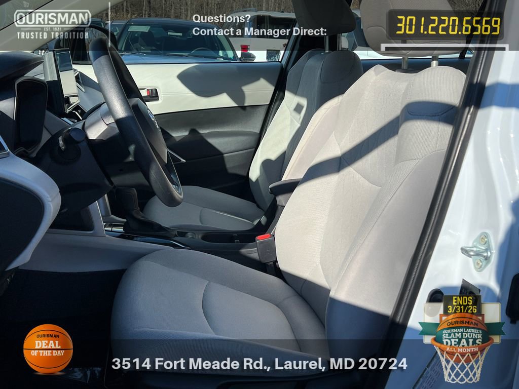 Used 2024 Toyota Corolla Cross L image 6