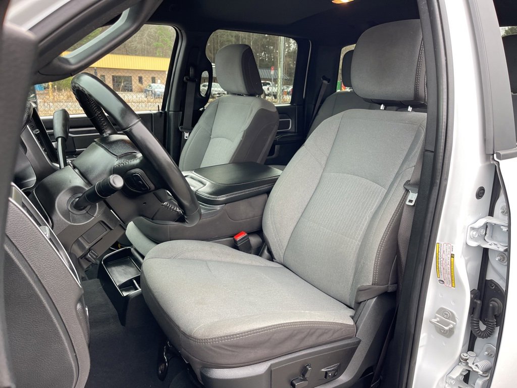 Used 2024 RAM 3500 Big Horn image 19