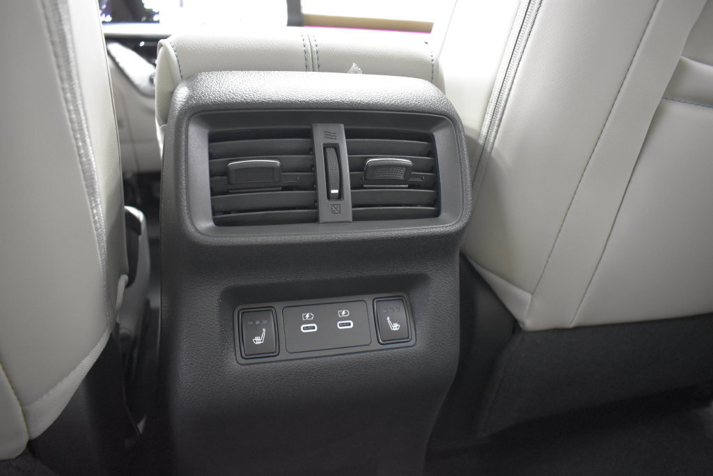 New 2026 Nissan Murano Platinum w/ Cargo Package AWD/4WD image 36