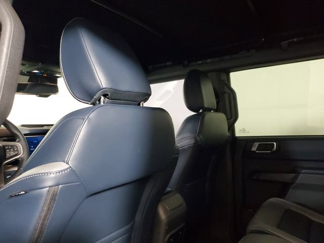 Used 2024 Ford Bronco Outer Banks AWD/4WD image 12