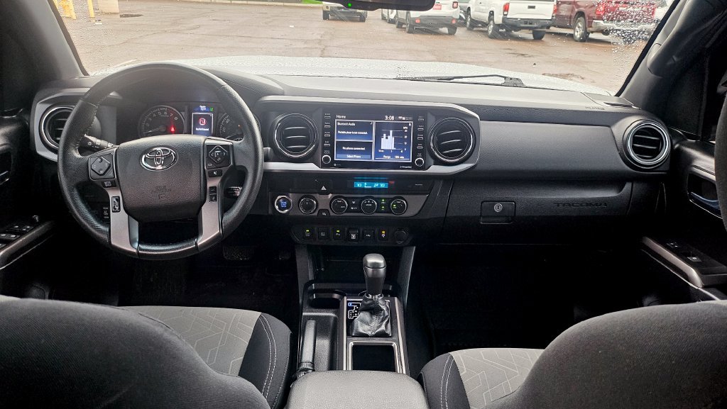Used 2021 Toyota Tacoma TRD Off-Road w/ Technology Package AWD/4WD image 26