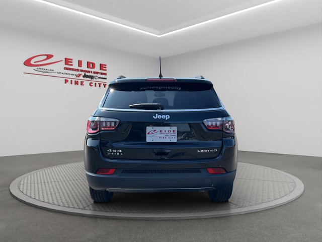 Used 2024 Jeep Compass Limited AWD/4WD image 9