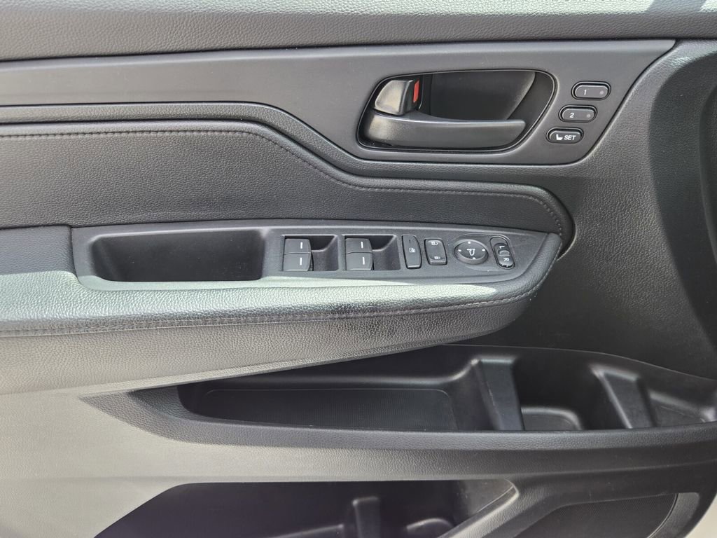 Certified 2023 Honda Odyssey EX-L image 29