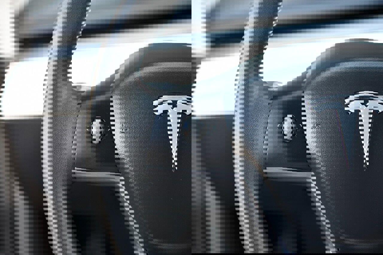 Used 2021 Tesla Model Y Long Range image 21