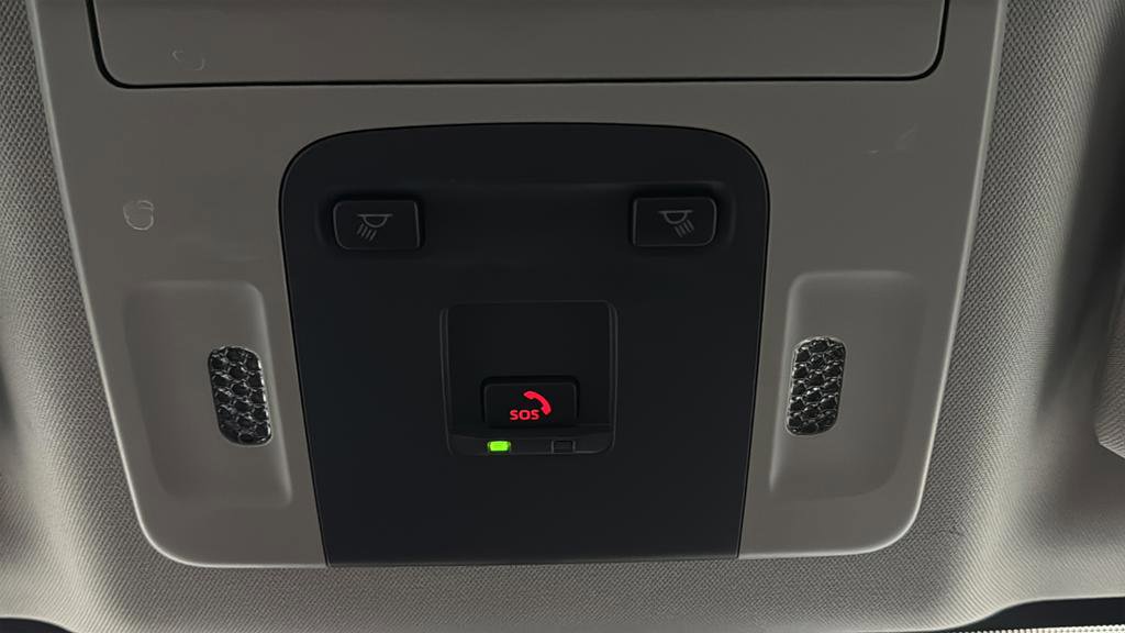 Used 2025 Toyota Camry LE image 35