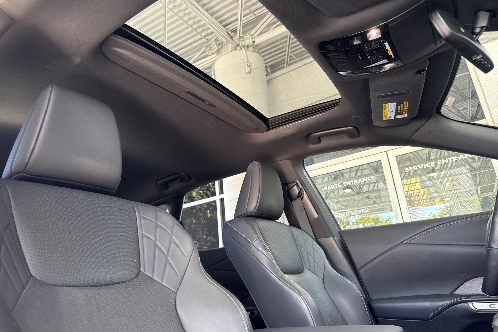 Used 2024 Lexus RX 350 Premium w/ Accessory Package (Z1) FWD image 21