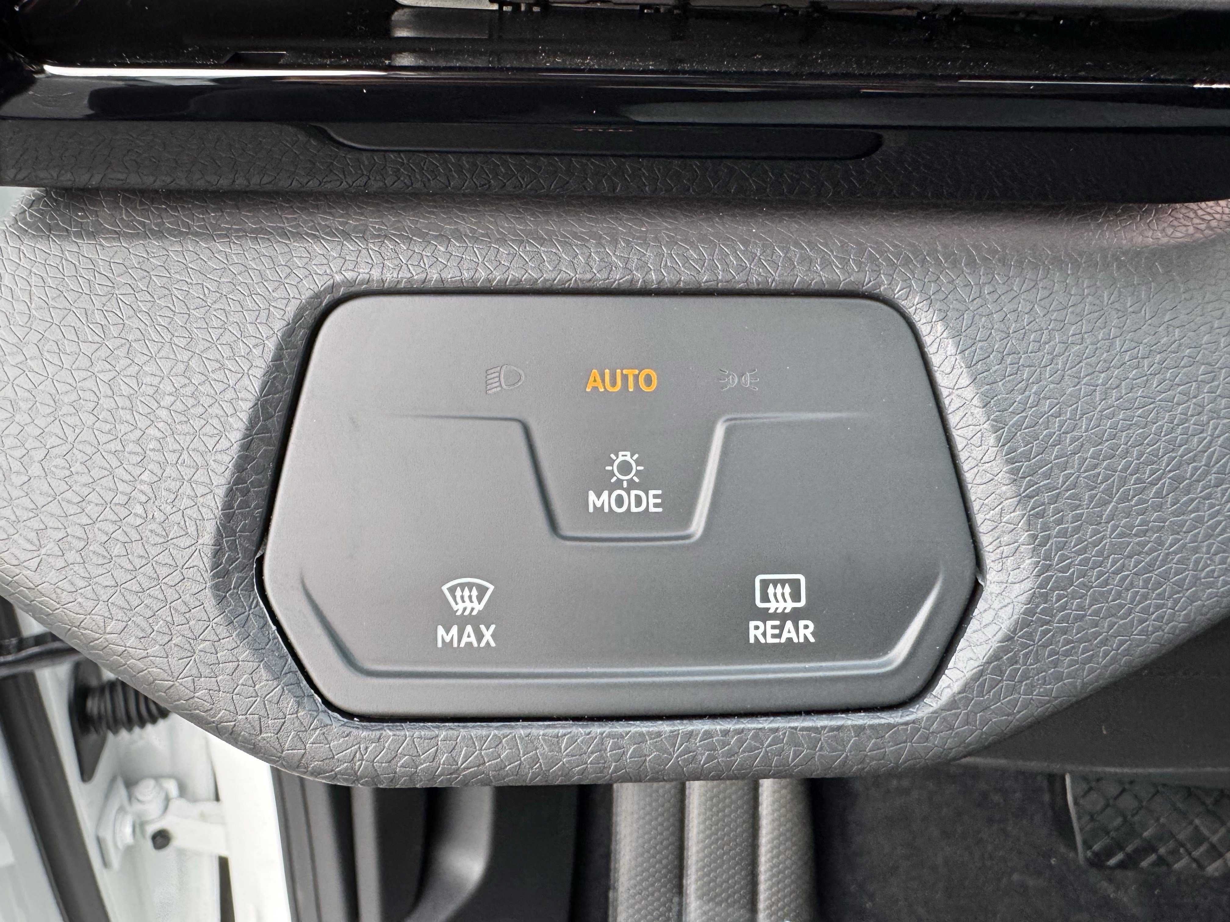 New 2026 Volkswagen ID.4 Pro RWD image 27
