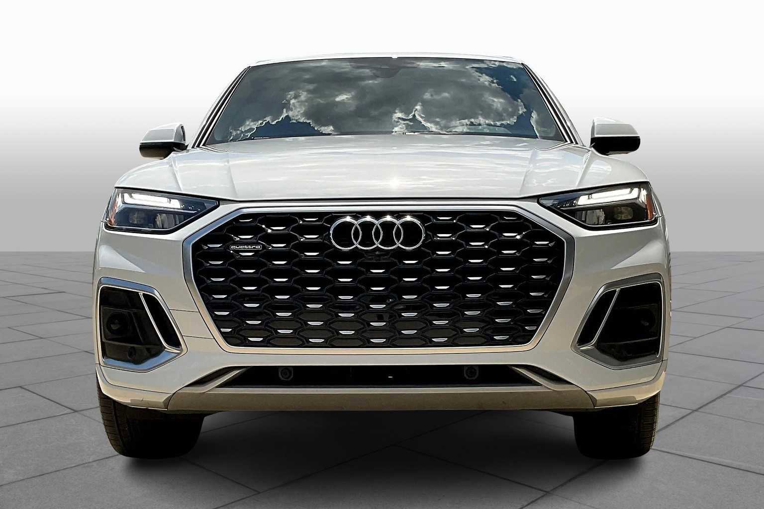 Used 2021 Audi Q5 2.0T Premium w/ Convenience Package image 4