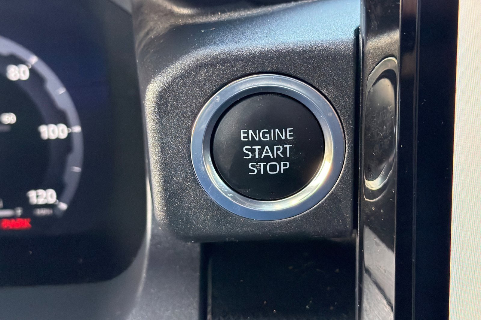 Certified 2025 Toyota 4Runner Limited image 22