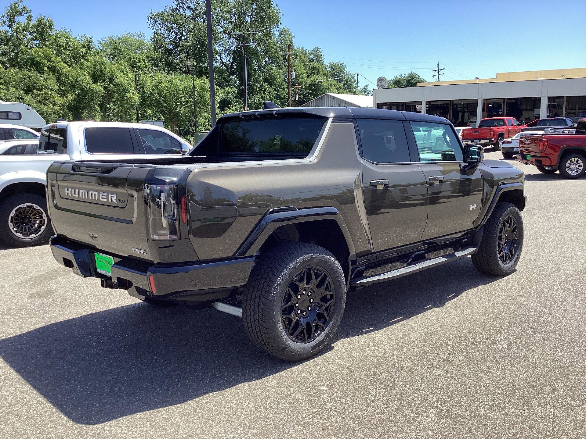 New 2024 GMC Hummer EV 2X image 4